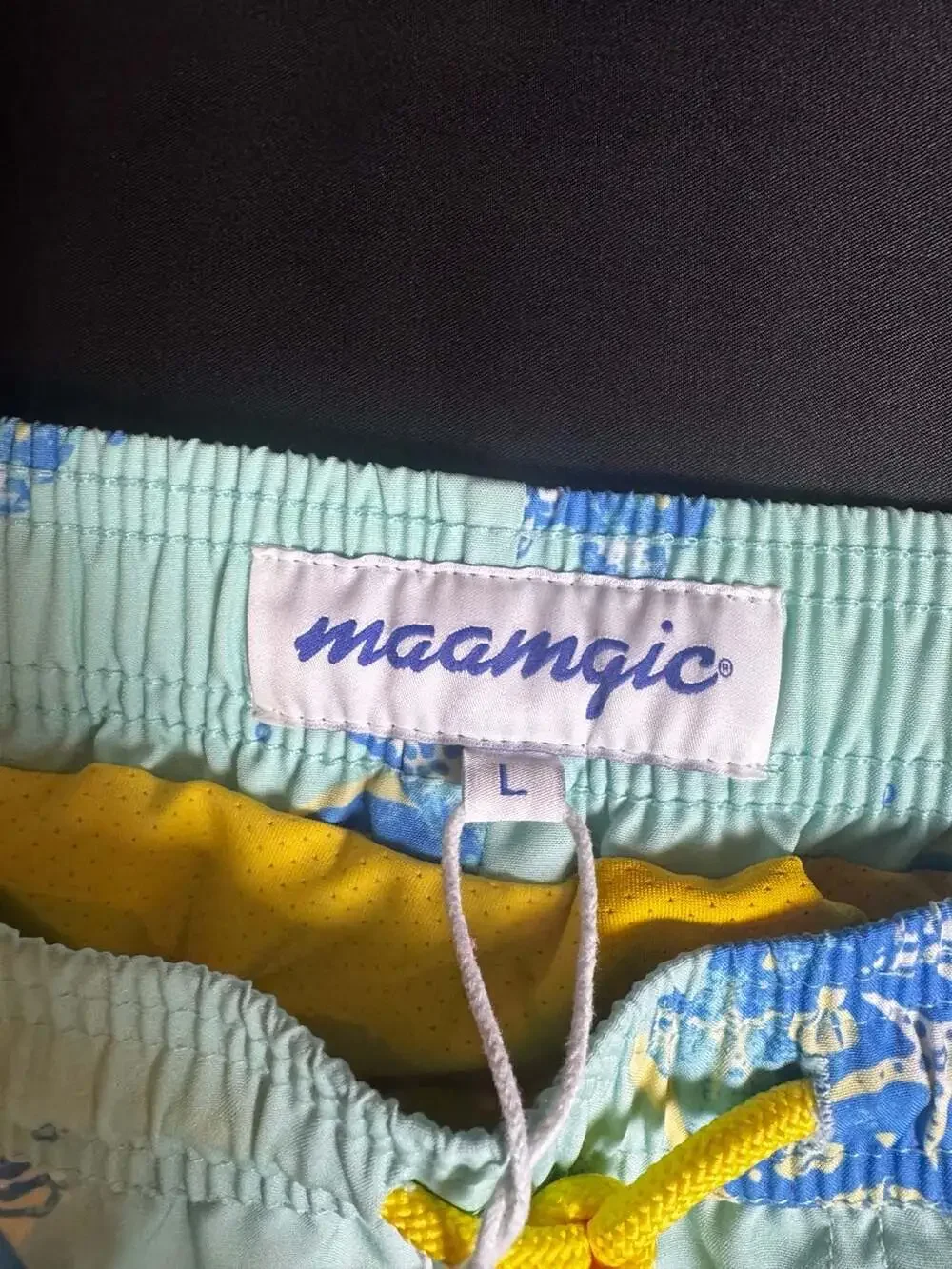 Maamgic Men's Sea Turtle Print Stretch Swim Trunks